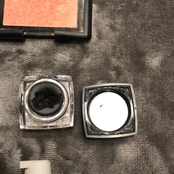 E.l.f. Bundle - Picture 5 of 8